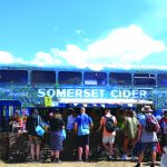 ヨーロッパ最大Glastonbury FestivalのランドマークCider Bus！